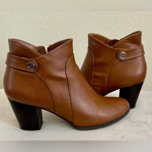 Giani Bernini Brown Ankle Booties